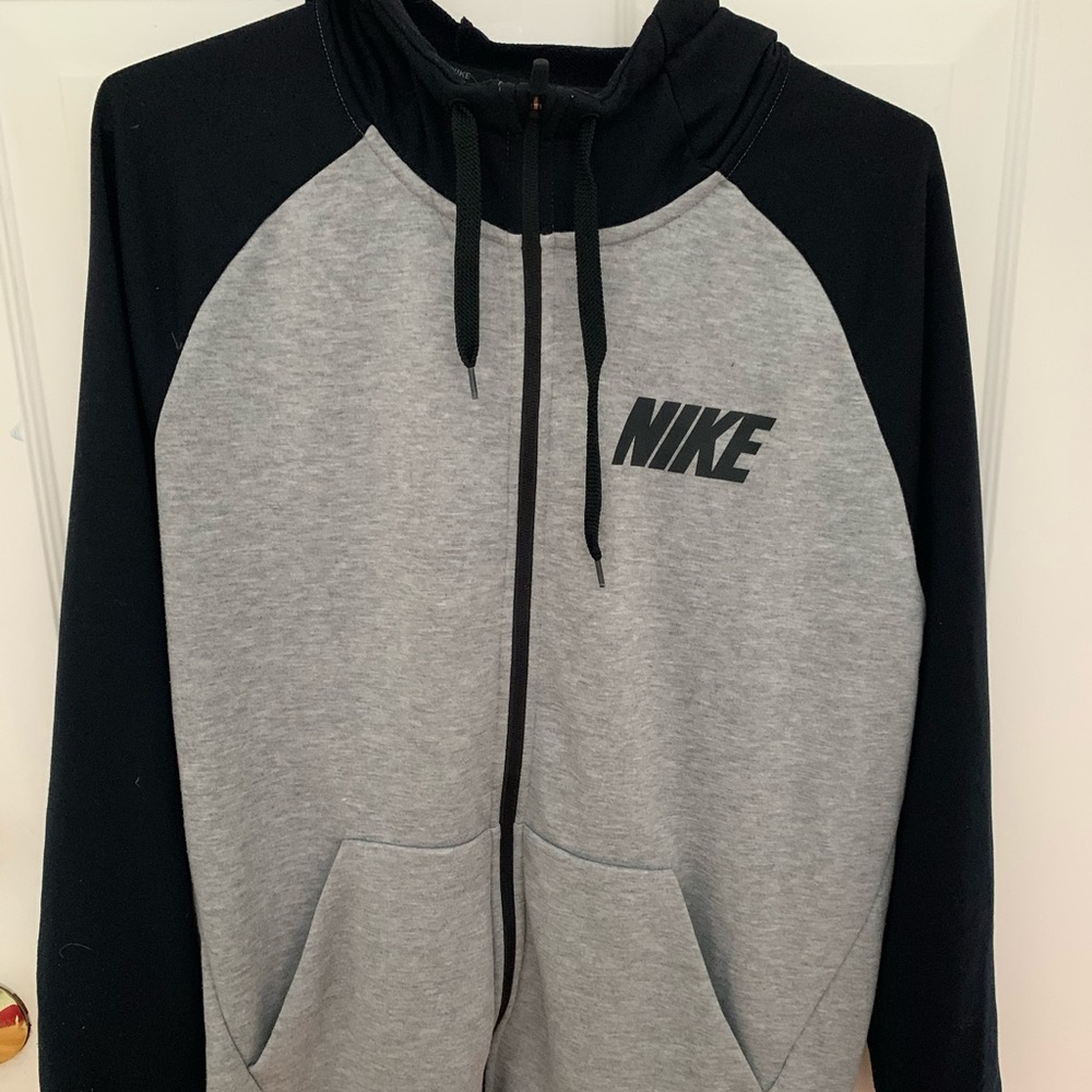 Nike sweatshirt